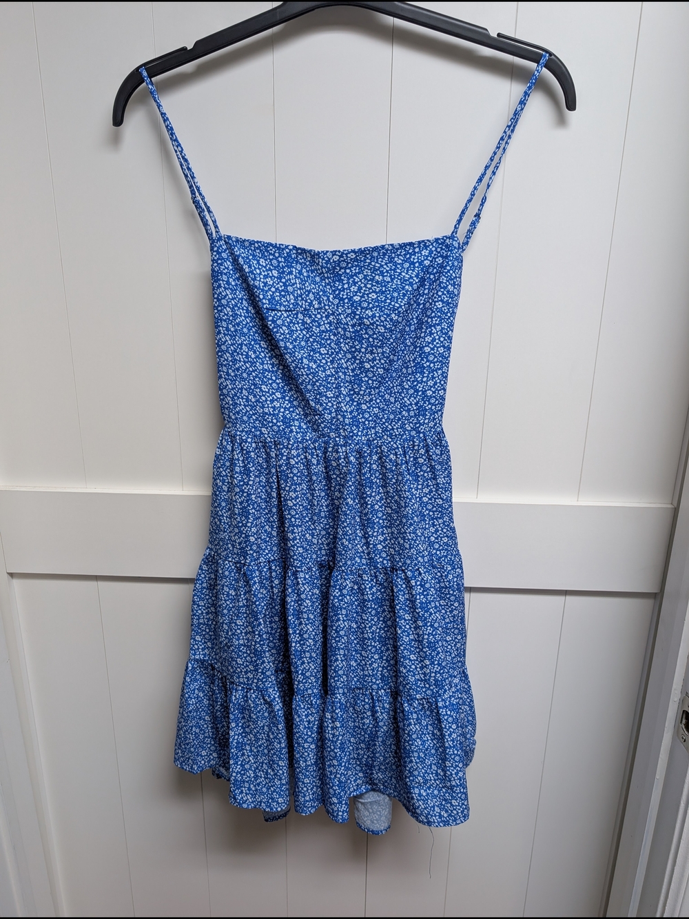 Hello Molly Blue Floral Open Back Spaghetti Strap Dress, Small